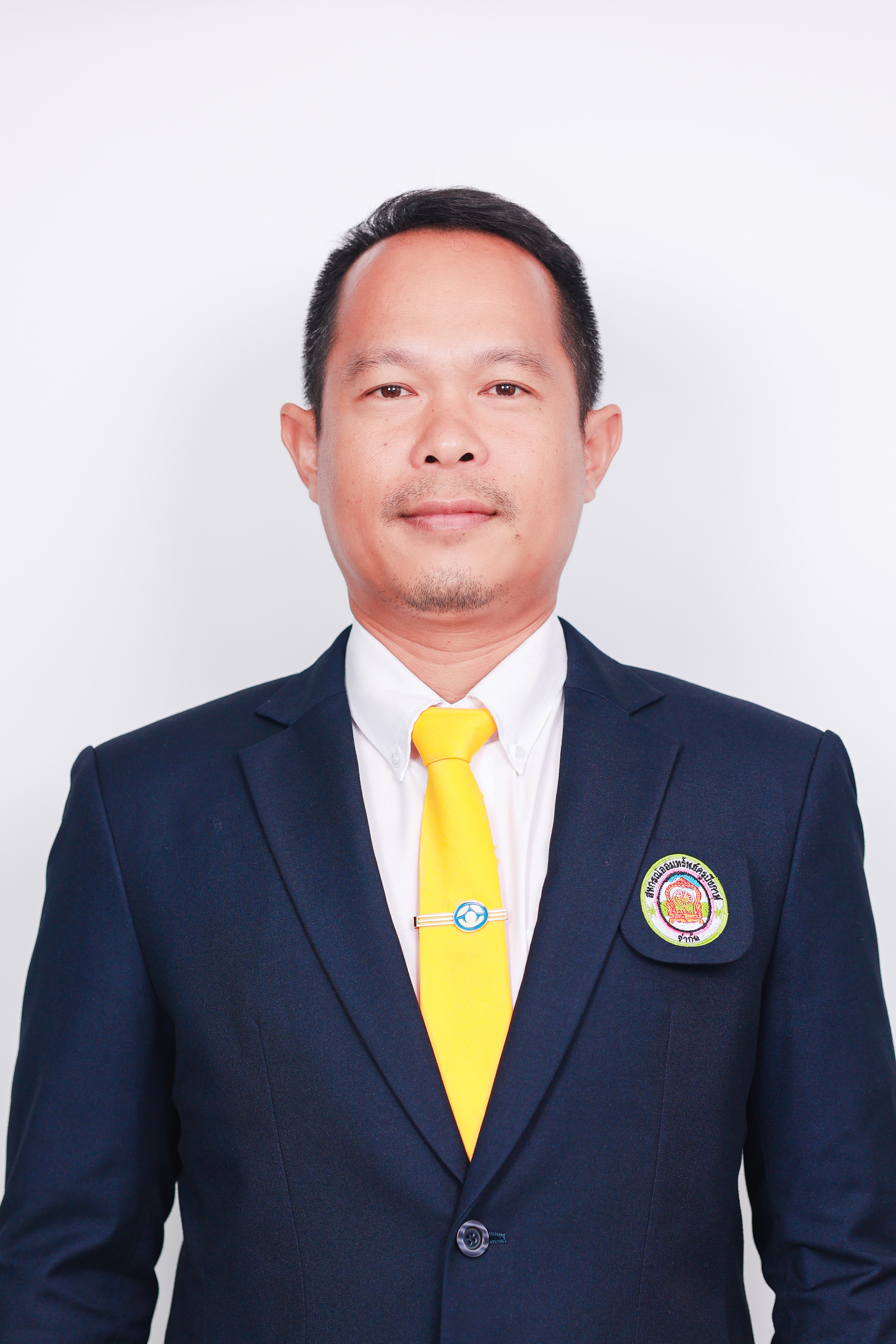 นายดนัยภัทร ยงลา
